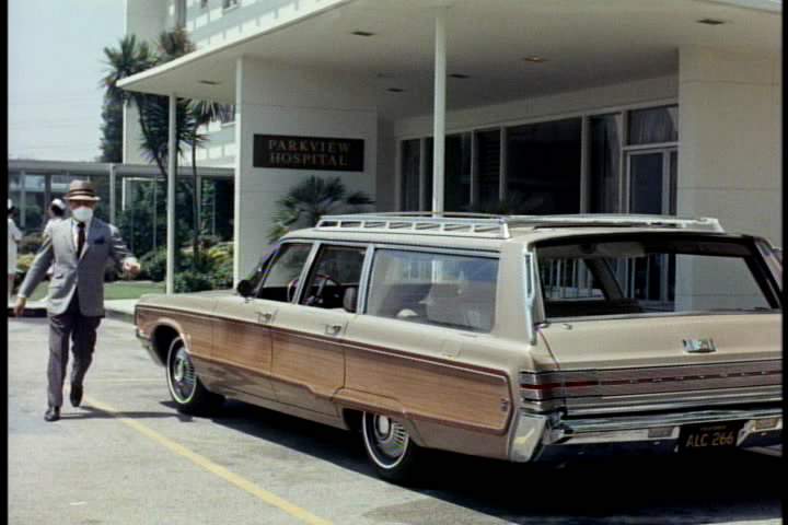 Chrysler Newport Town & Country