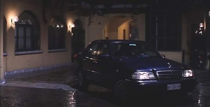 Mercedes-Benz C 180