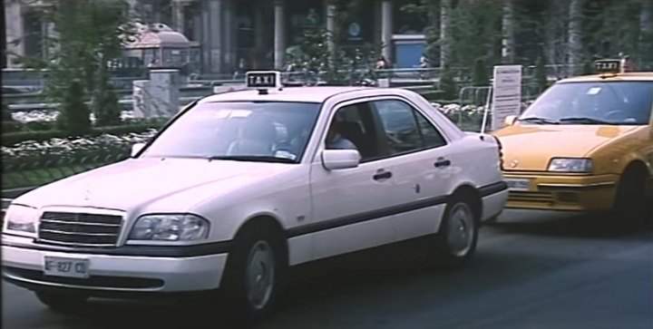 Renault 19