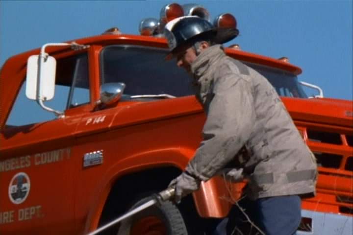 Dodge D-300