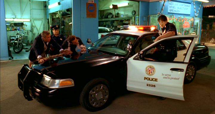 Ford Crown Victoria