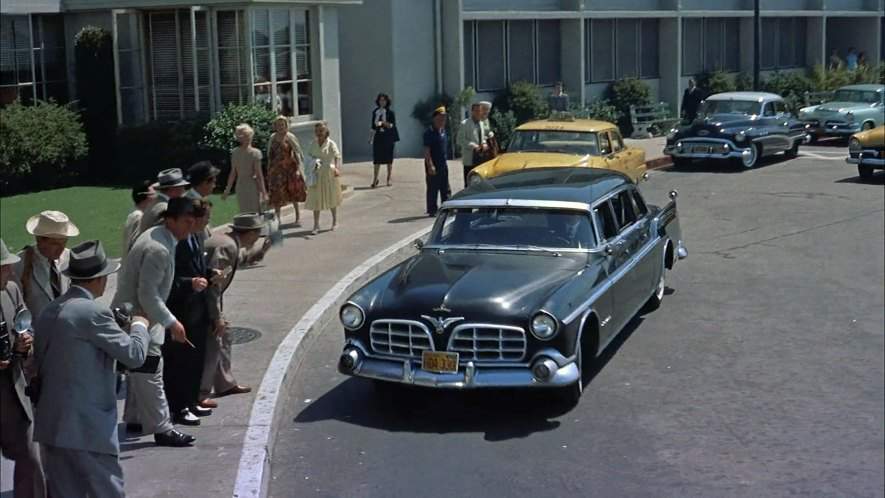 Imperial Crown Imperial Limousine