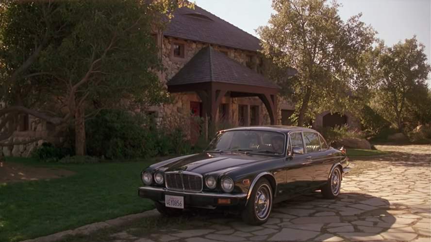 Jaguar XJ6