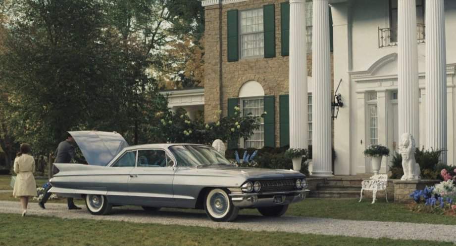 Cadillac Coupe DeVille