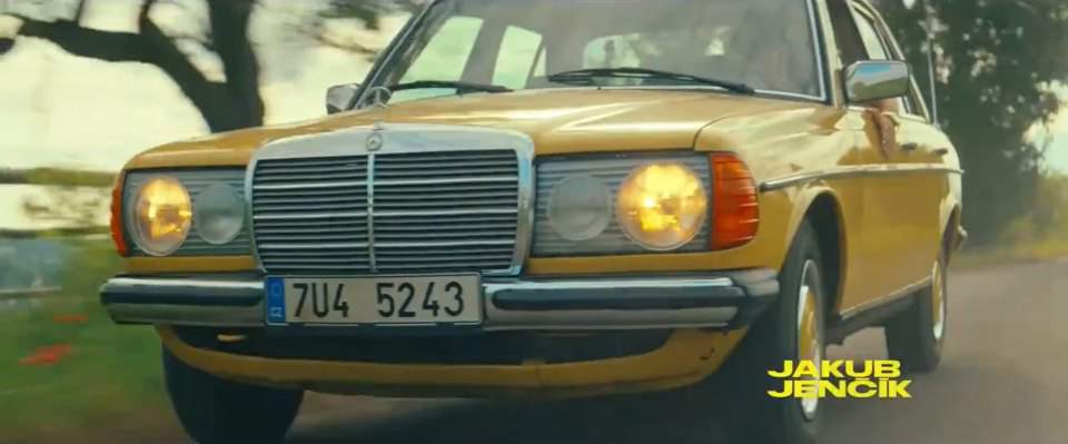 Mercedes-Benz 