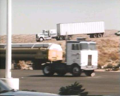 Peterbilt 282