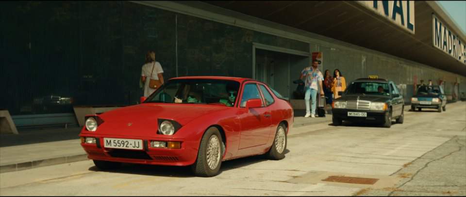 Porsche 944