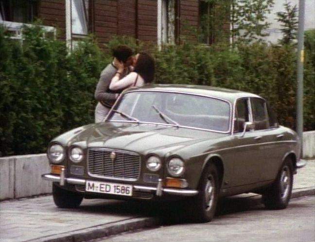 Jaguar XJ6