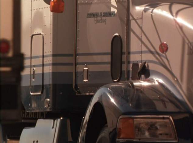 Peterbilt 385