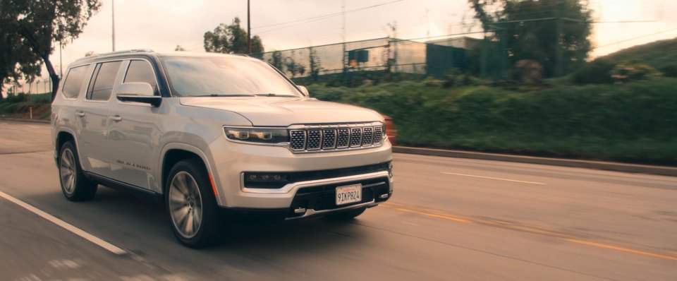 Jeep Grand Wagoneer