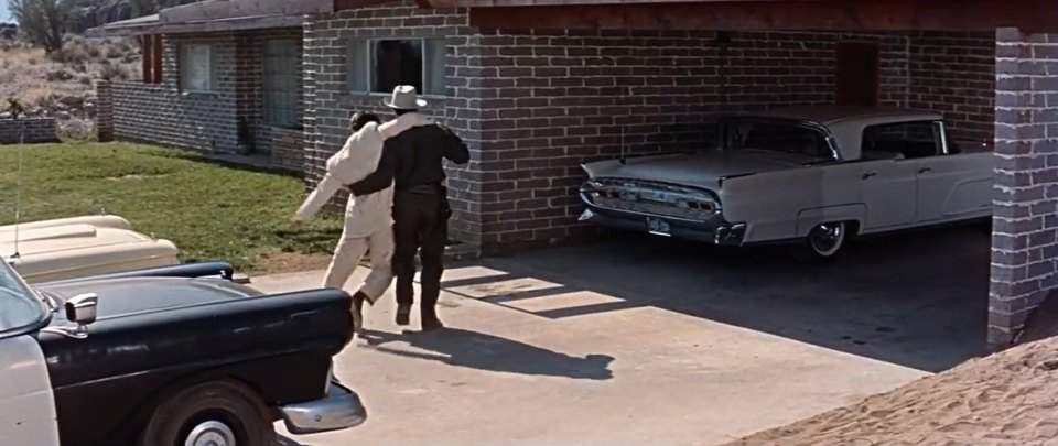Lincoln Continental Mark IV