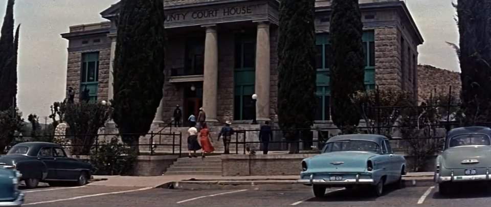 Plymouth Belvedere