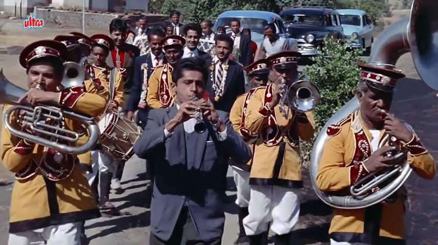 Plymouth De Luxe Suburban