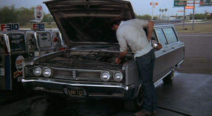 Chrysler Newport Town & Country