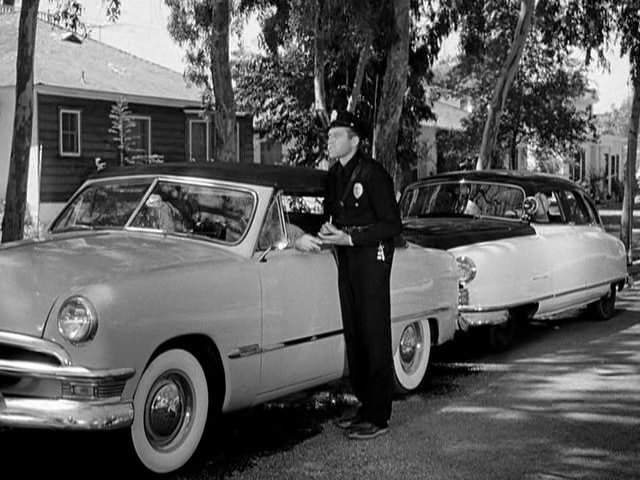 Ford Custom De Luxe