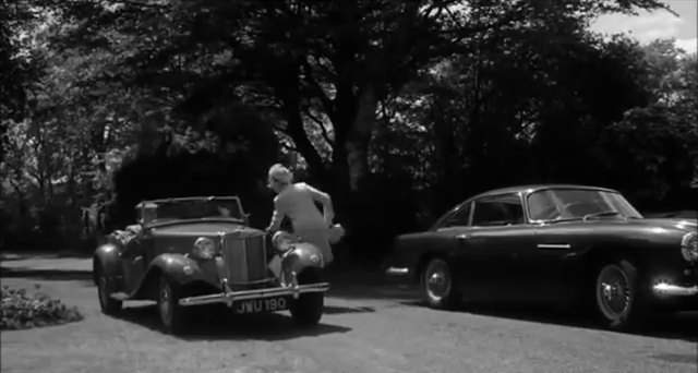 Aston Martin DB4 MkI