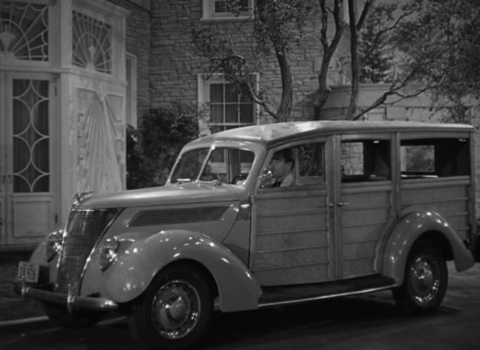 Ford V8 De Luxe Station Wagon