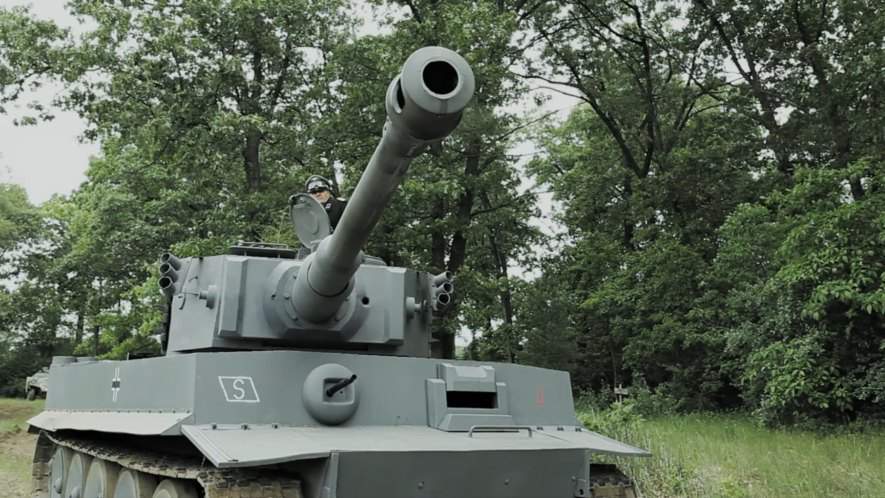 Uralvagonzavod T-34/85