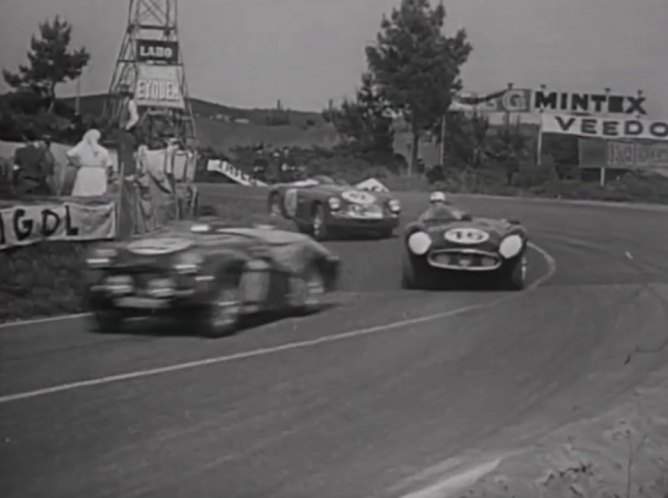 Triumph TR2