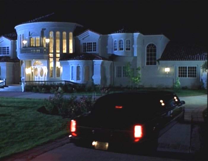 Lincoln Town Car Stretched Limousine