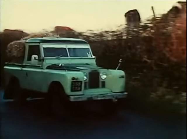 Land-Rover 88'' Series II