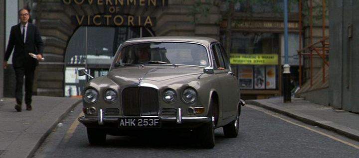 Jaguar 420
