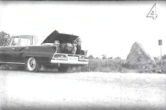 Mercedes-Benz 220 S