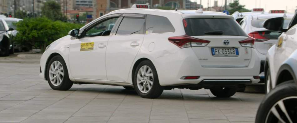 Toyota Auris Touring Sports Hybrid