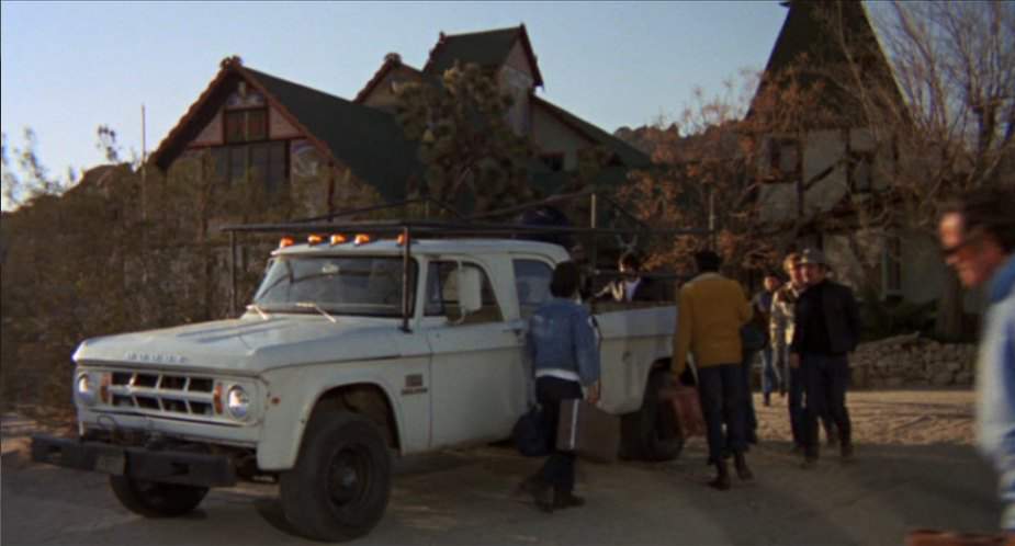 Dodge W-200