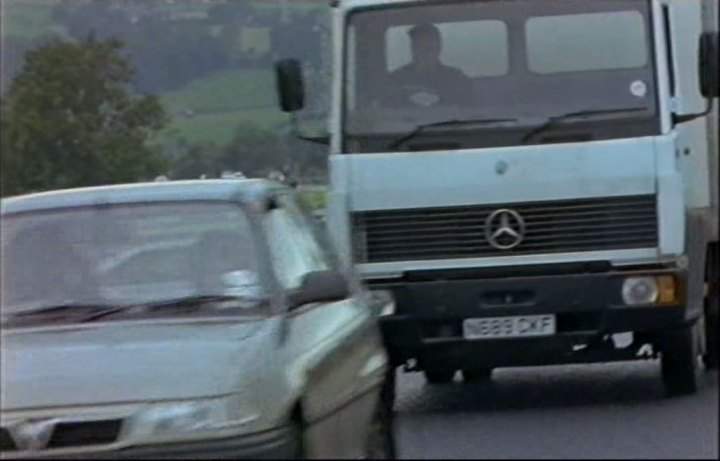 Mercedes-Benz 814