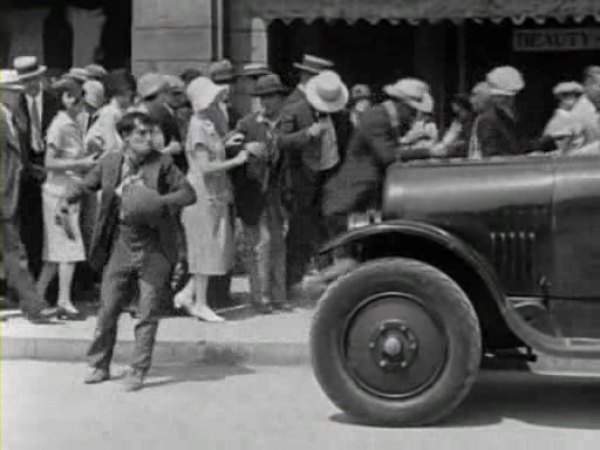 1923 Checker Model H in Go West