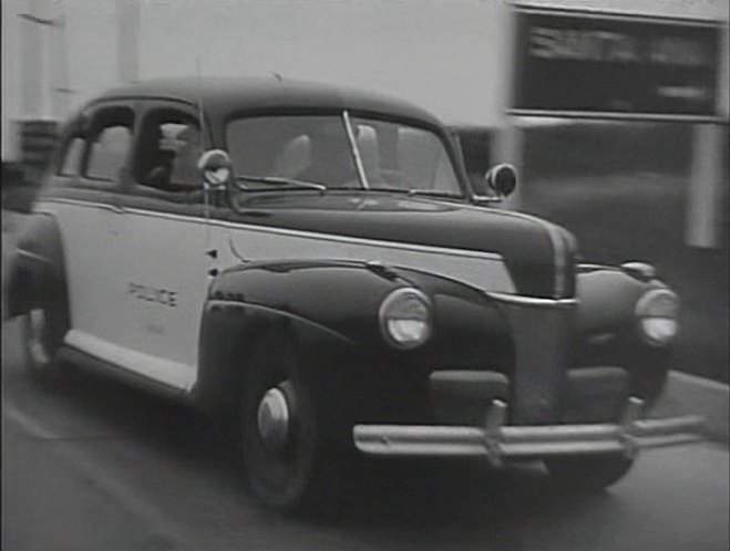 Ford De Luxe