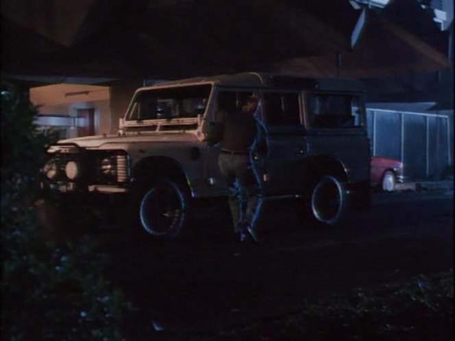 Land-Rover 110 Station Wagon