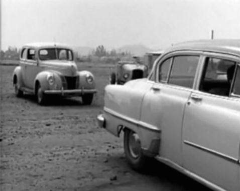 Ford V8 De Luxe