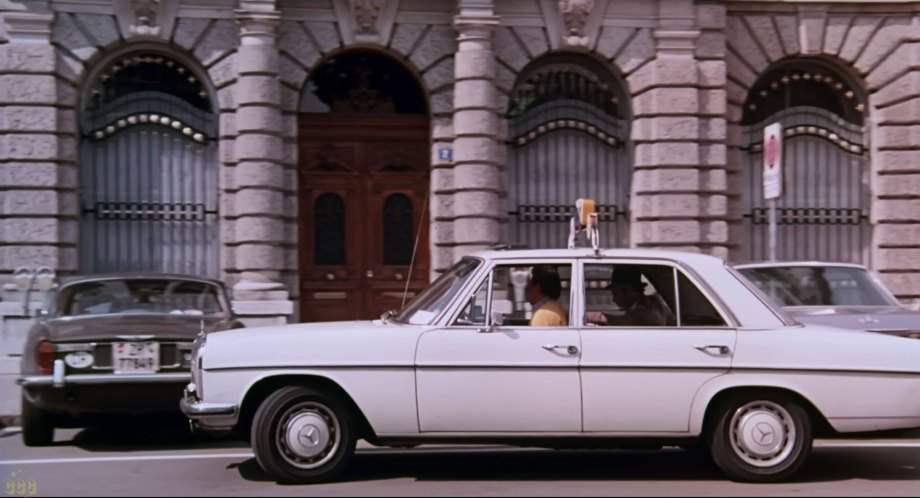 Jaguar XJ6