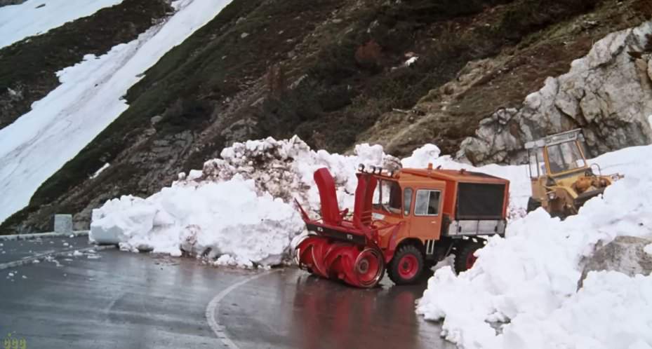 Mercedes-Benz Unimog 411