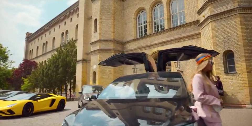 Lamborghini Aventador LP 740-4 S