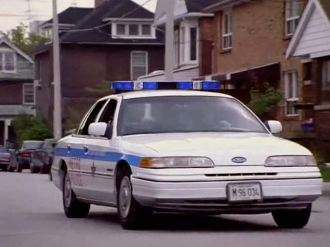 Ford Crown Victoria