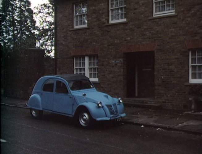 1958 Citroën 2CV AZ in A Ghost of a Chance