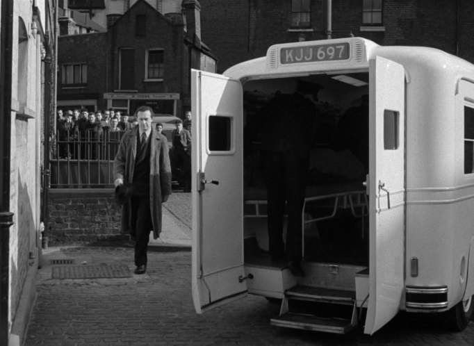 Daimler DC27 Ambulance