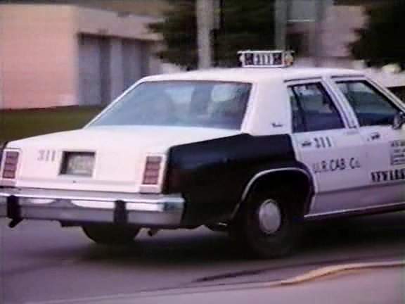 Ford LTD Crown Victoria