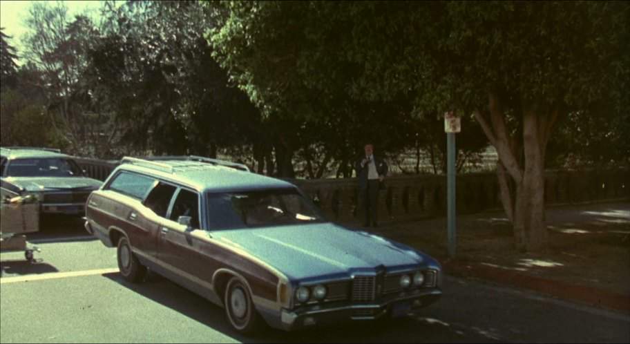 Ford LTD Country Squire