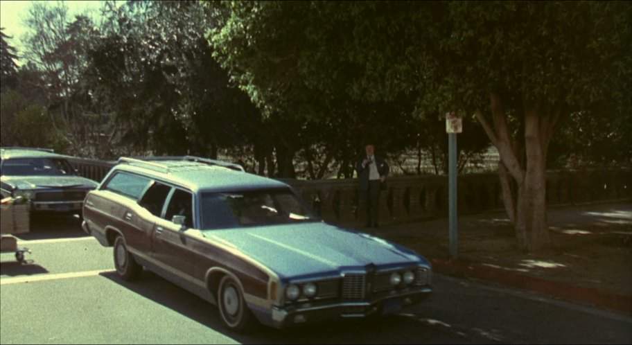 Plymouth Fury Custom Suburban