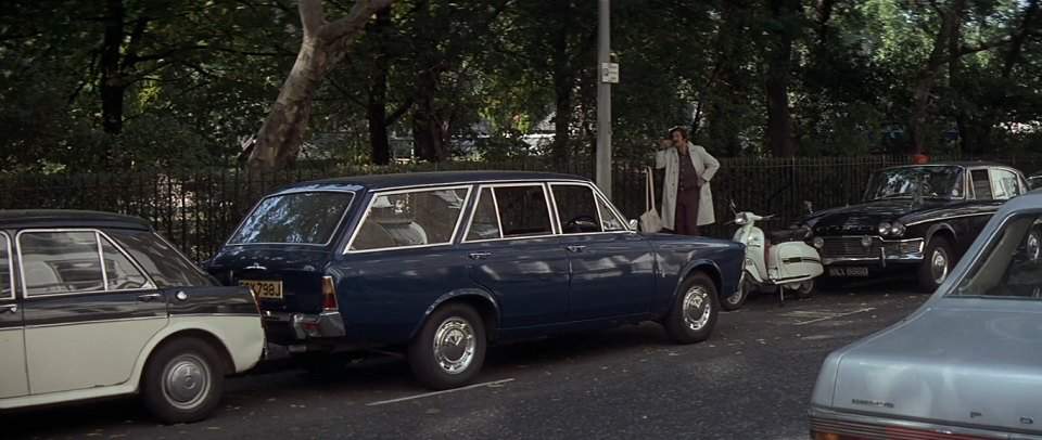 Ford 20M Estate