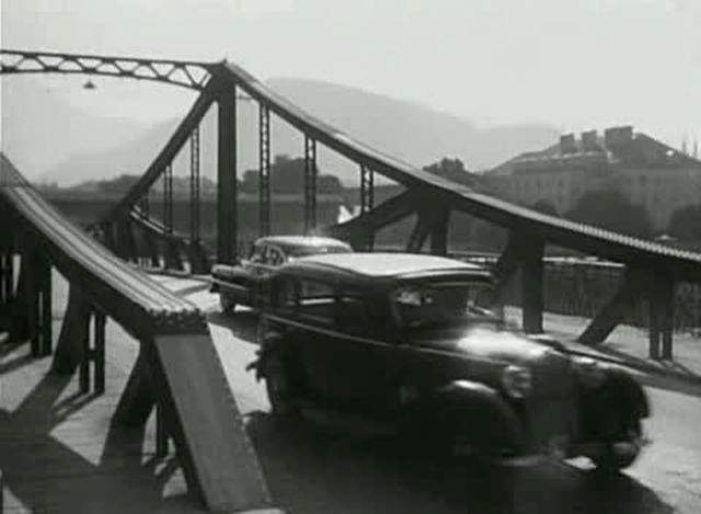 Mercedes-Benz 230 Lang