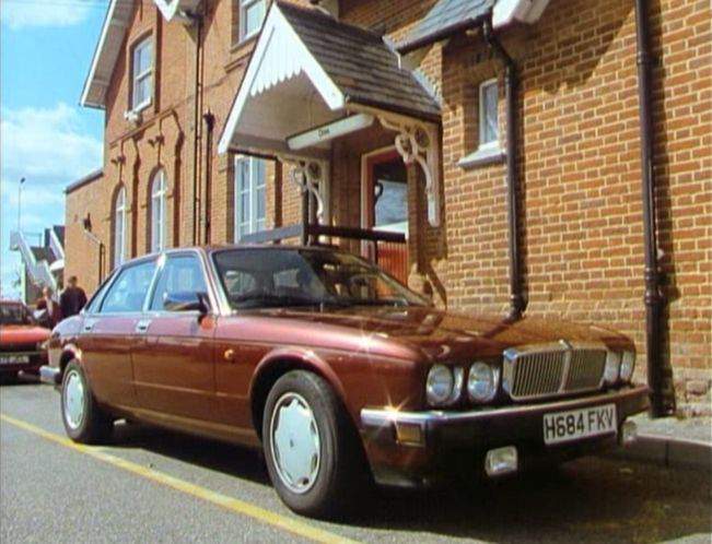 Jaguar XJ6