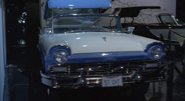 Ford Fairlane 500 Skyliner