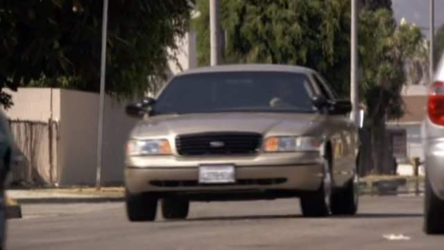 Ford Crown Victoria