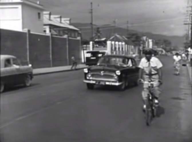 Simca Vedette Trianon
