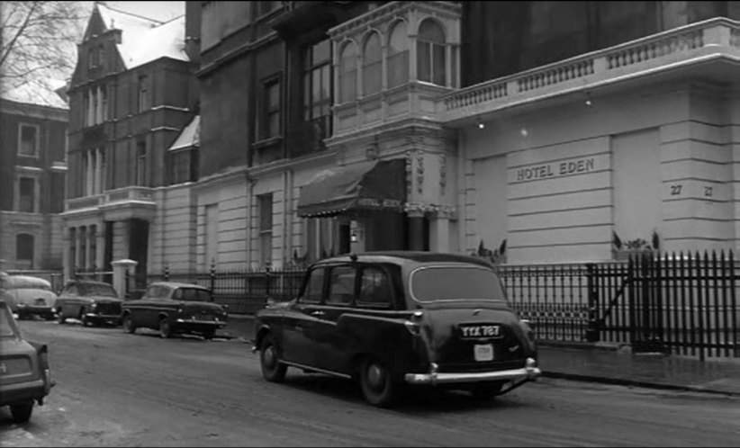 Austin FX4